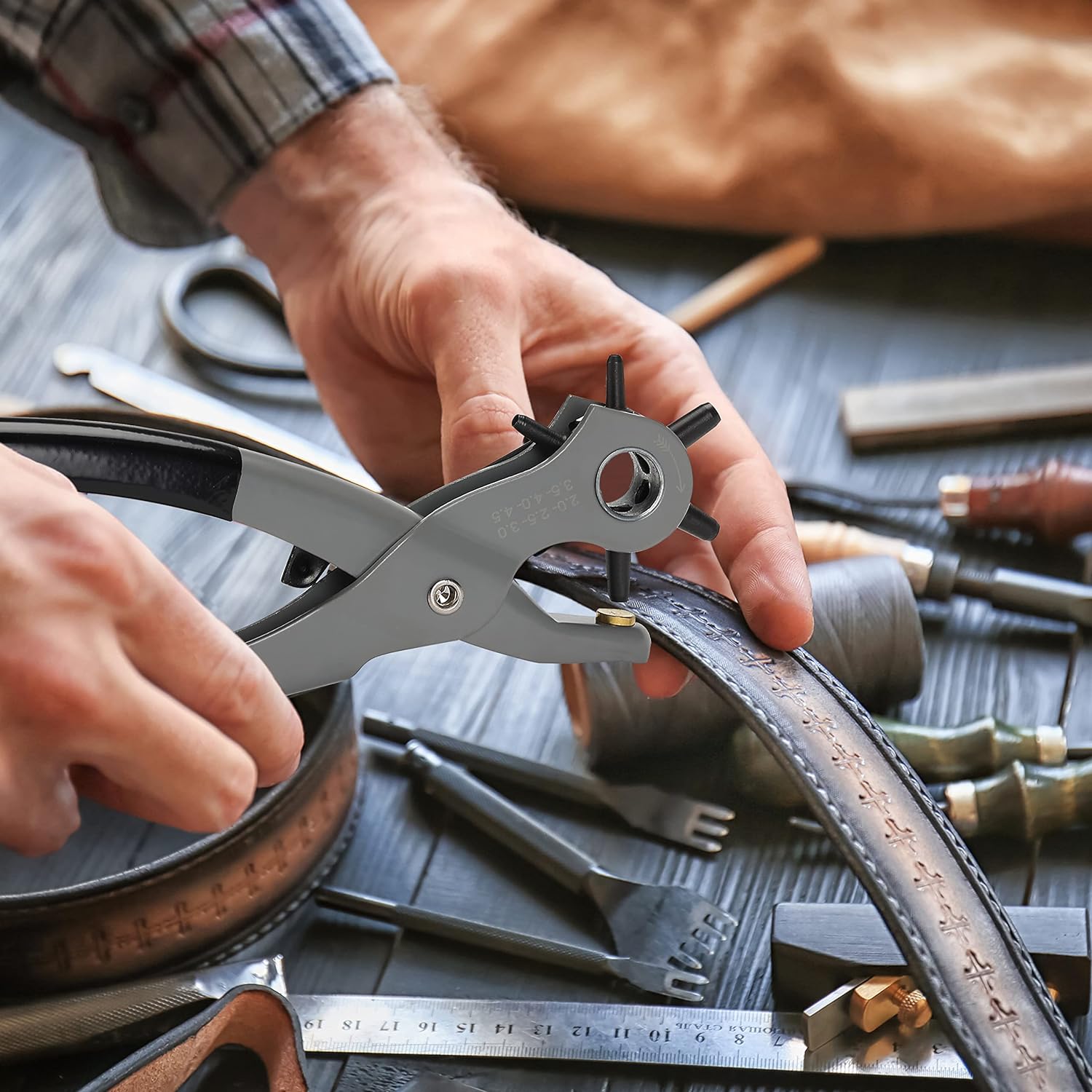 Leather Hole Punch Tool, Multi Hole Sizes for Belts and Leather